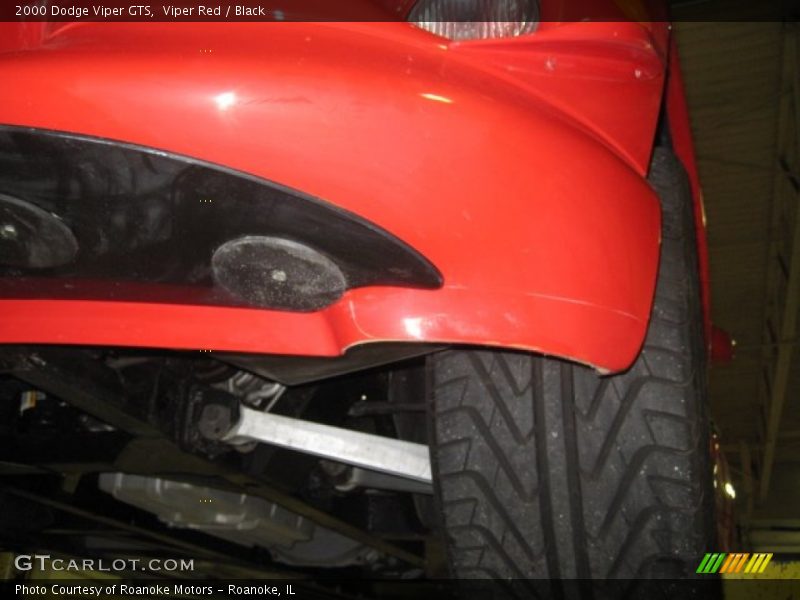 Viper Red / Black 2000 Dodge Viper GTS