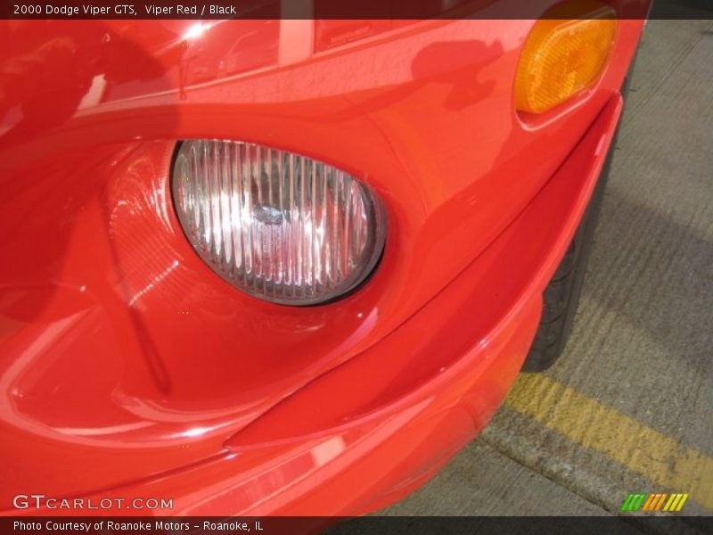 Viper Red / Black 2000 Dodge Viper GTS