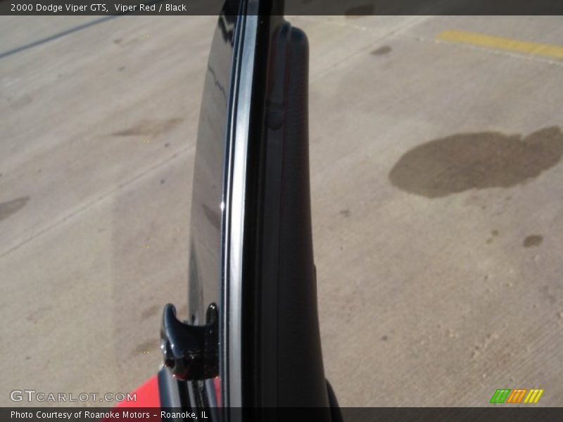 Viper Red / Black 2000 Dodge Viper GTS