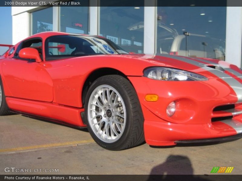 Viper Red / Black 2000 Dodge Viper GTS