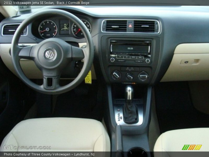 Black / Cornsilk Beige 2012 Volkswagen Jetta SE Sedan