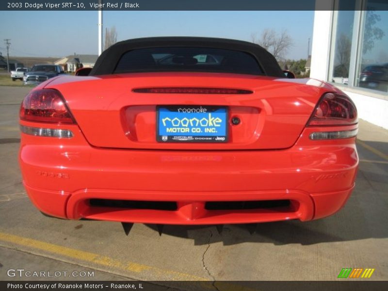 Viper Red / Black 2003 Dodge Viper SRT-10