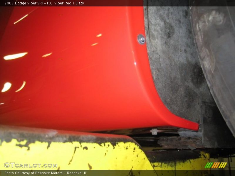 Viper Red / Black 2003 Dodge Viper SRT-10