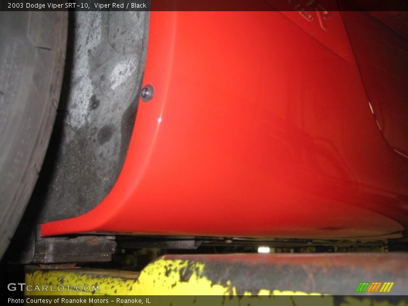 Viper Red / Black 2003 Dodge Viper SRT-10