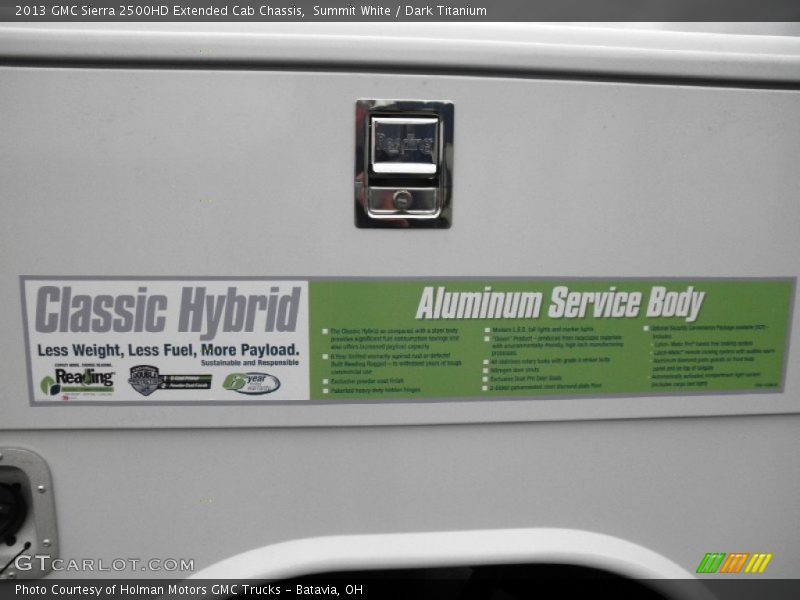 Summit White / Dark Titanium 2013 GMC Sierra 2500HD Extended Cab Chassis