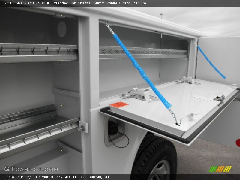 Summit White / Dark Titanium 2013 GMC Sierra 2500HD Extended Cab Chassis