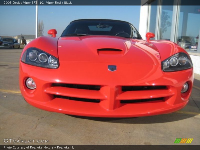 Viper Red / Black 2003 Dodge Viper SRT-10