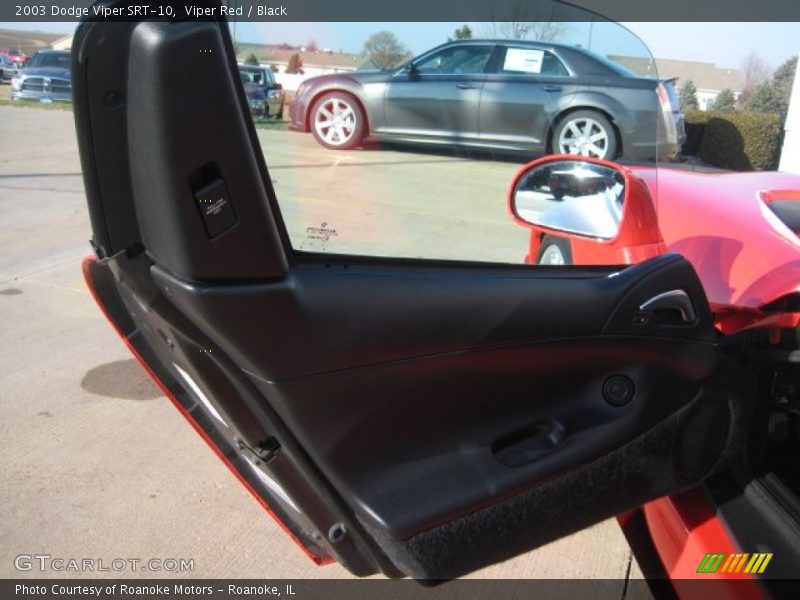 Door Panel of 2003 Viper SRT-10