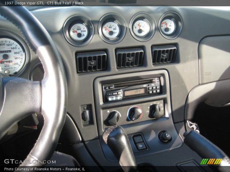 Controls of 1997 Viper GTS