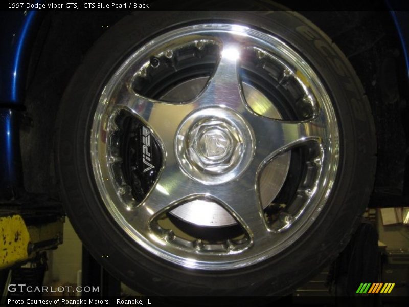  1997 Viper GTS Wheel