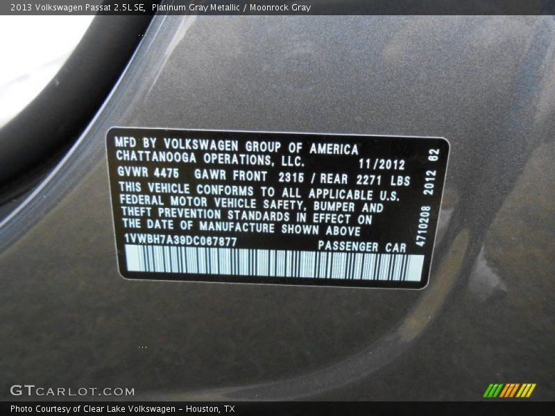 Platinum Gray Metallic / Moonrock Gray 2013 Volkswagen Passat 2.5L SE