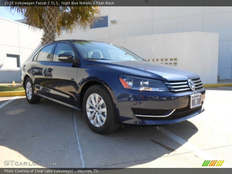 Night Blue Metallic / Titan Black 2013 Volkswagen Passat 2.5L S