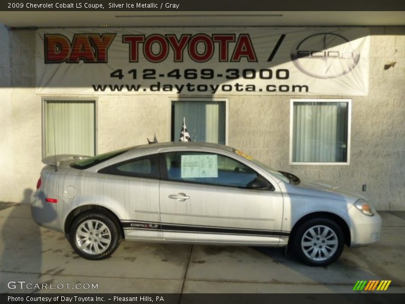 Silver Ice Metallic / Gray 2009 Chevrolet Cobalt LS Coupe