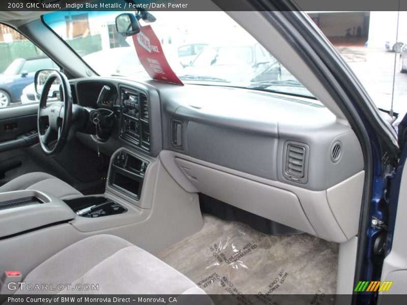 Dashboard of 2003 Yukon 