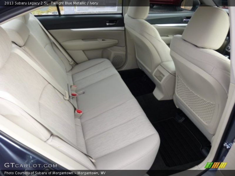  2013 Legacy 2.5i Ivory Interior