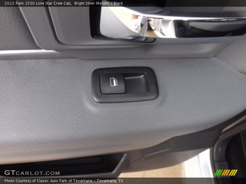 Bright Silver Metallic / Black 2013 Ram 1500 Lone Star Crew Cab
