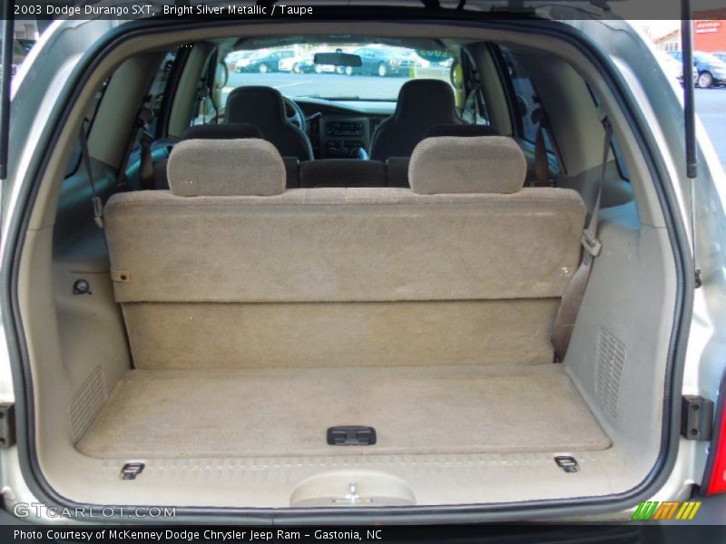  2003 Durango SXT Trunk
