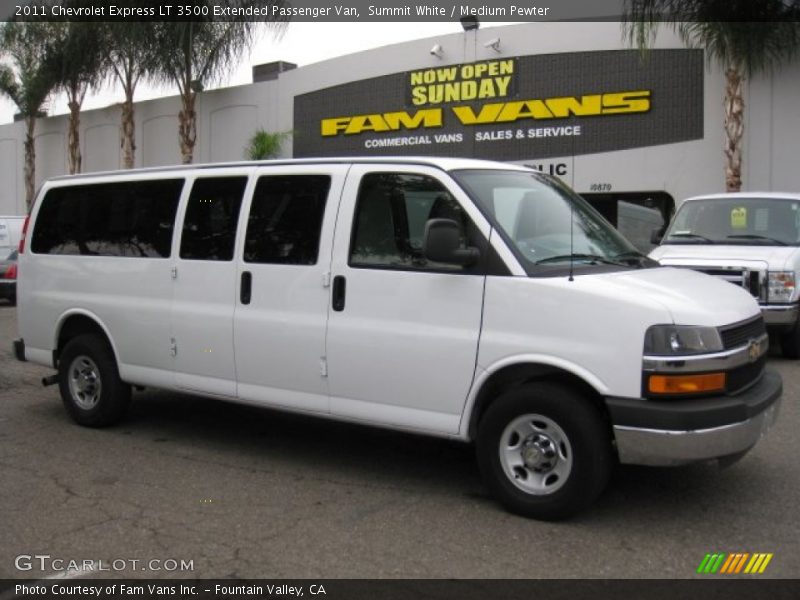 Summit White / Medium Pewter 2011 Chevrolet Express LT 3500 Extended Passenger Van