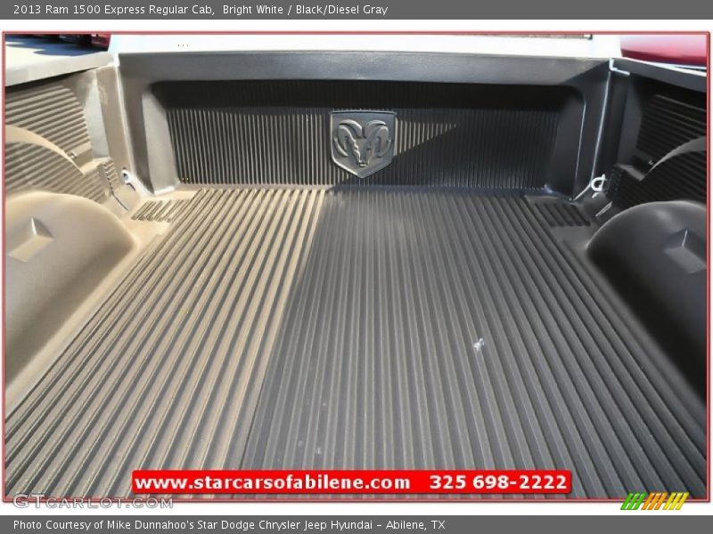 Bright White / Black/Diesel Gray 2013 Ram 1500 Express Regular Cab