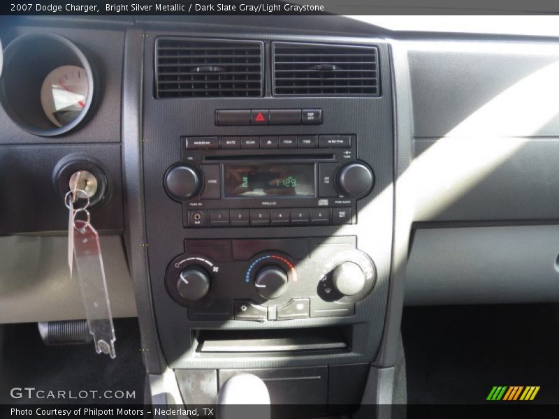 Bright Silver Metallic / Dark Slate Gray/Light Graystone 2007 Dodge Charger