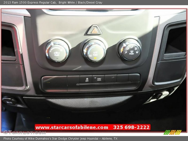 Bright White / Black/Diesel Gray 2013 Ram 1500 Express Regular Cab