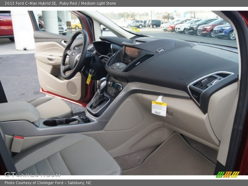 Dashboard of 2013 C-Max Hybrid SE
