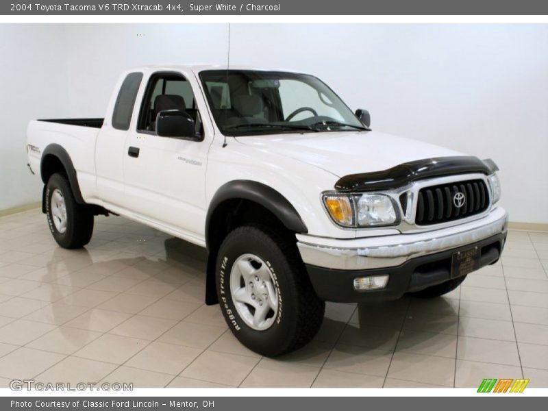 Super White / Charcoal 2004 Toyota Tacoma V6 TRD Xtracab 4x4