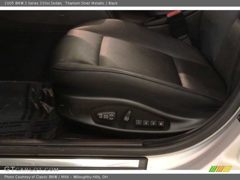 Titanium Silver Metallic / Black 2005 BMW 3 Series 330xi Sedan
