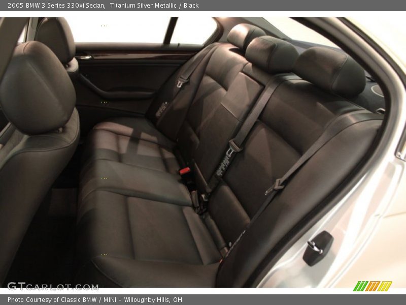 Titanium Silver Metallic / Black 2005 BMW 3 Series 330xi Sedan