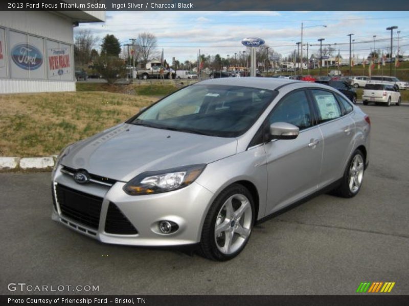 Front 3/4 View of 2013 Focus Titanium Sedan