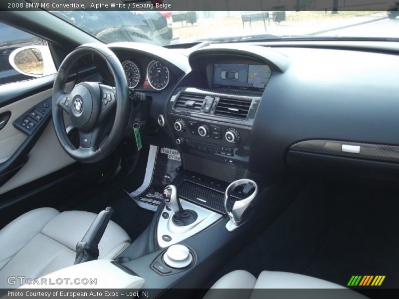 Dashboard of 2008 M6 Convertible