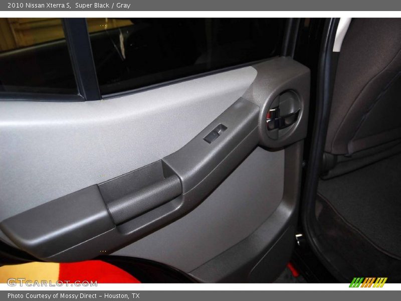 Super Black / Gray 2010 Nissan Xterra S