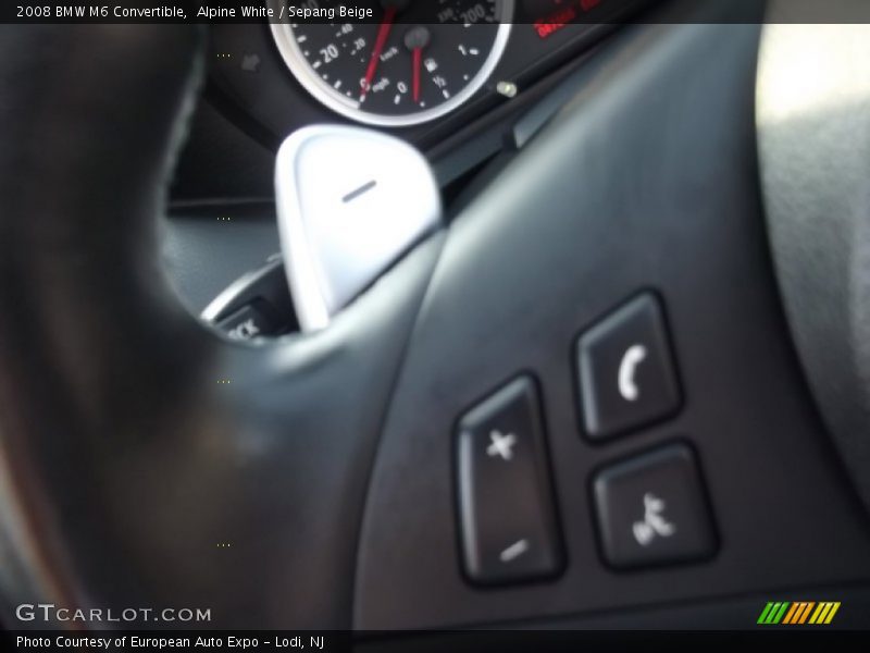 Controls of 2008 M6 Convertible