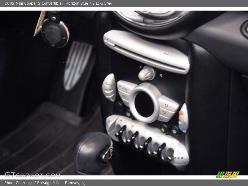 Horizon Blue / Black/Grey 2009 Mini Cooper S Convertible