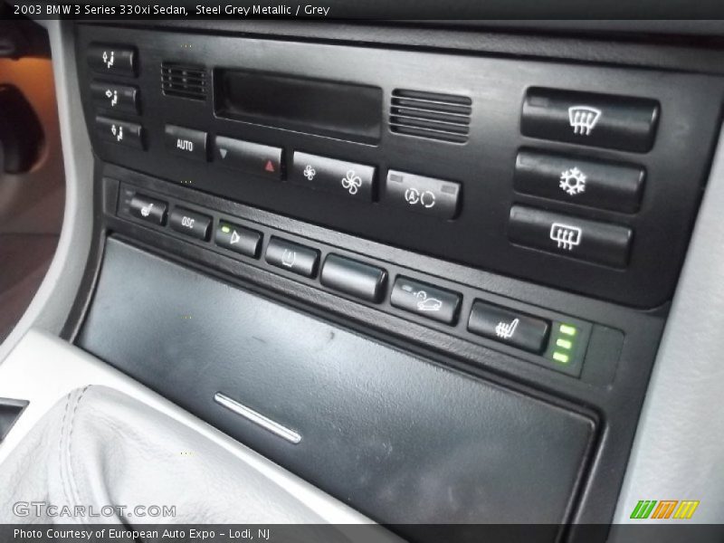 Controls of 2003 3 Series 330xi Sedan