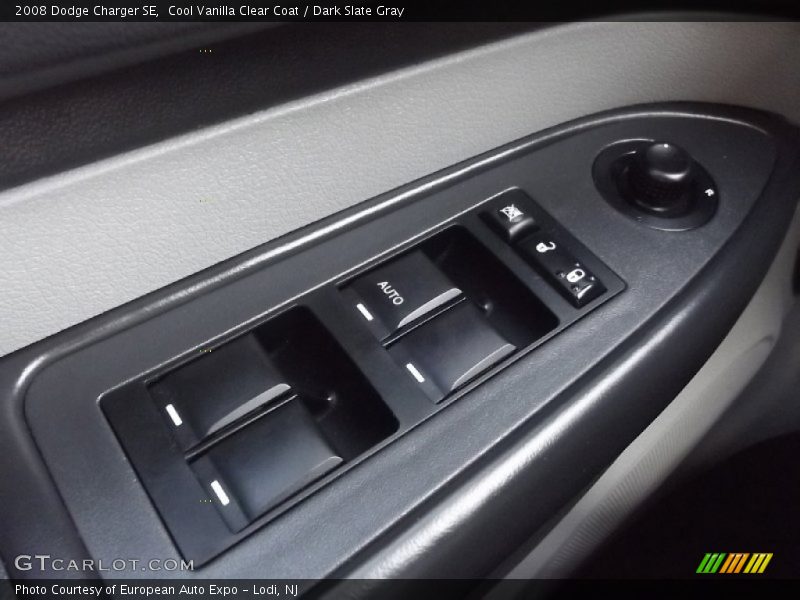 Cool Vanilla Clear Coat / Dark Slate Gray 2008 Dodge Charger SE