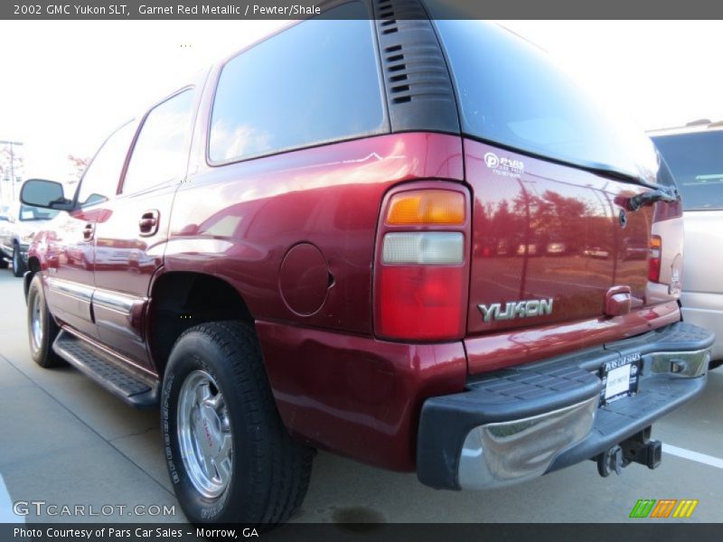 Garnet Red Metallic / Pewter/Shale 2002 GMC Yukon SLT