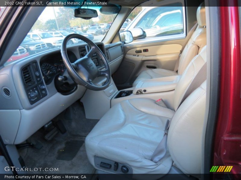 Garnet Red Metallic / Pewter/Shale 2002 GMC Yukon SLT