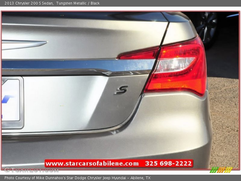 Tungsten Metallic / Black 2013 Chrysler 200 S Sedan