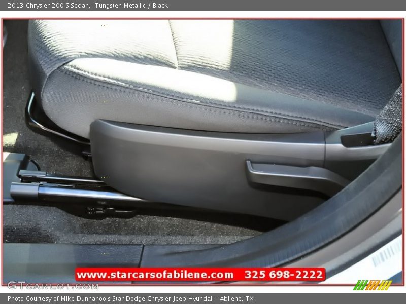 Tungsten Metallic / Black 2013 Chrysler 200 S Sedan