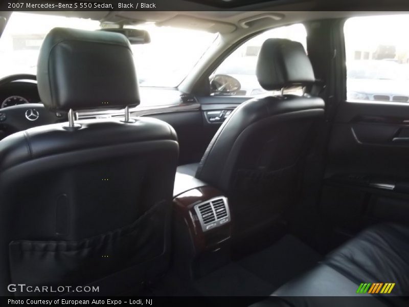 Black / Black 2007 Mercedes-Benz S 550 Sedan