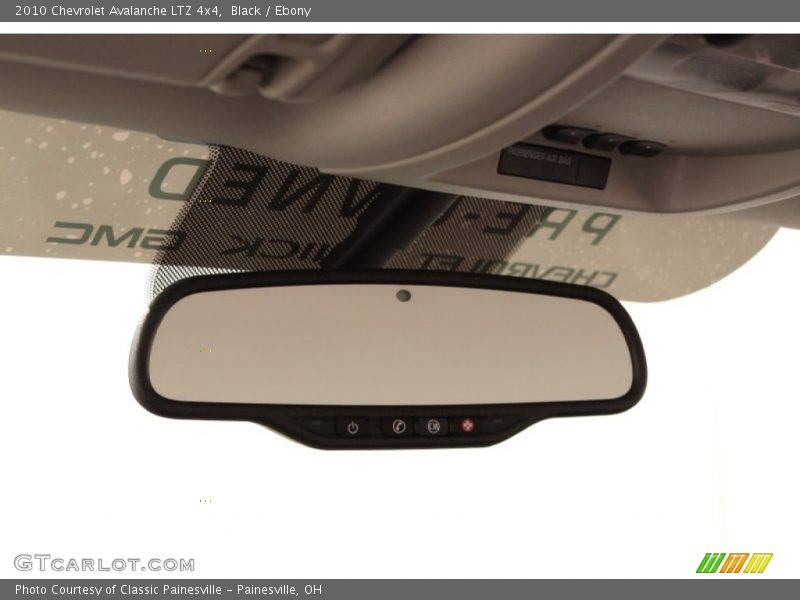 Black / Ebony 2010 Chevrolet Avalanche LTZ 4x4