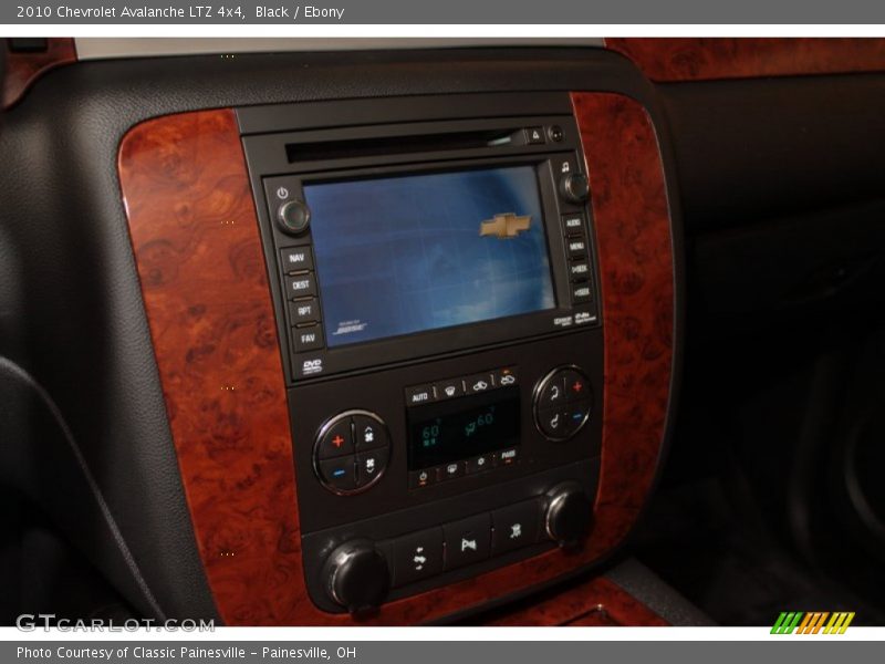 Black / Ebony 2010 Chevrolet Avalanche LTZ 4x4