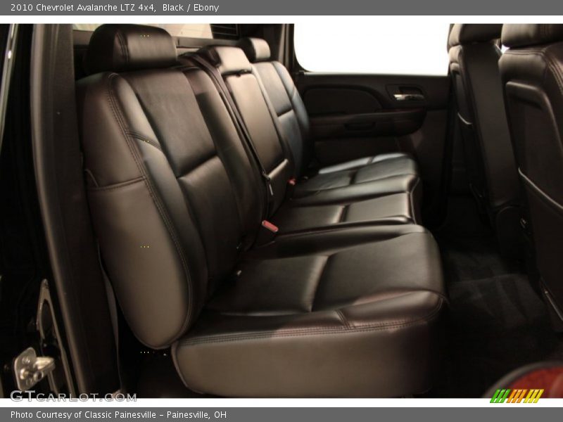 Black / Ebony 2010 Chevrolet Avalanche LTZ 4x4