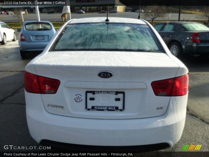 Clear White / Coffee 2010 Kia Forte EX