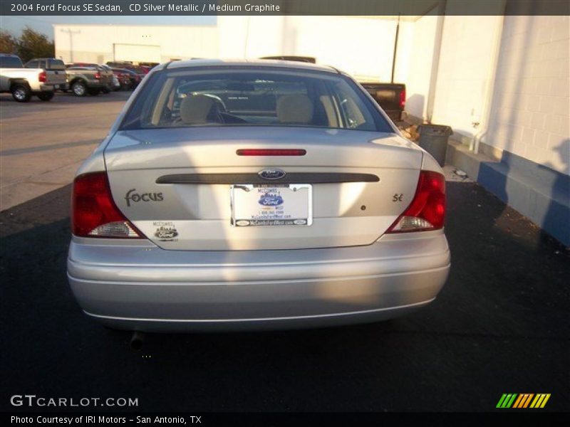 CD Silver Metallic / Medium Graphite 2004 Ford Focus SE Sedan