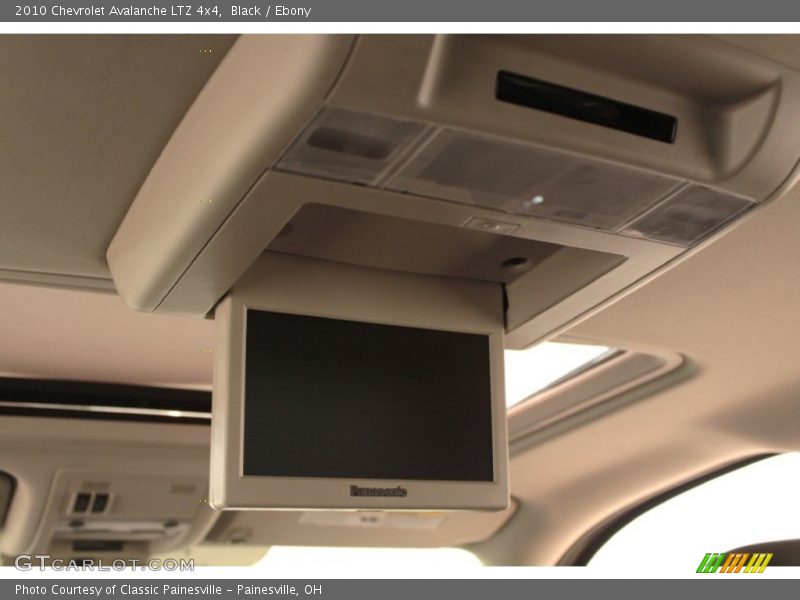 Black / Ebony 2010 Chevrolet Avalanche LTZ 4x4