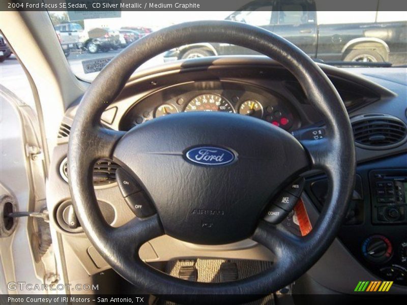 CD Silver Metallic / Medium Graphite 2004 Ford Focus SE Sedan