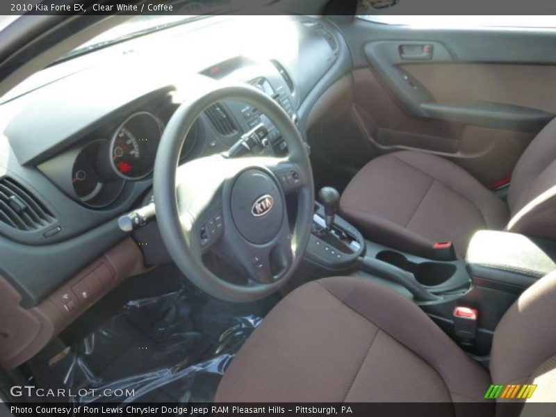 Clear White / Coffee 2010 Kia Forte EX