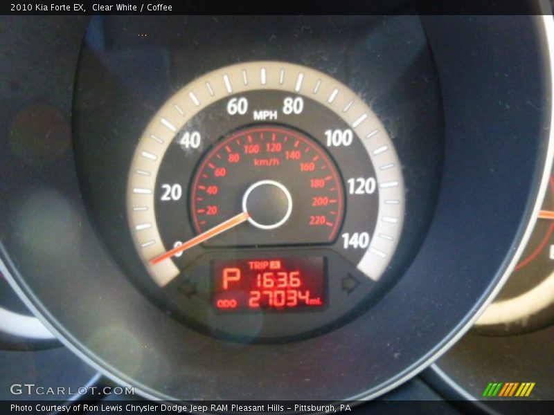 Clear White / Coffee 2010 Kia Forte EX